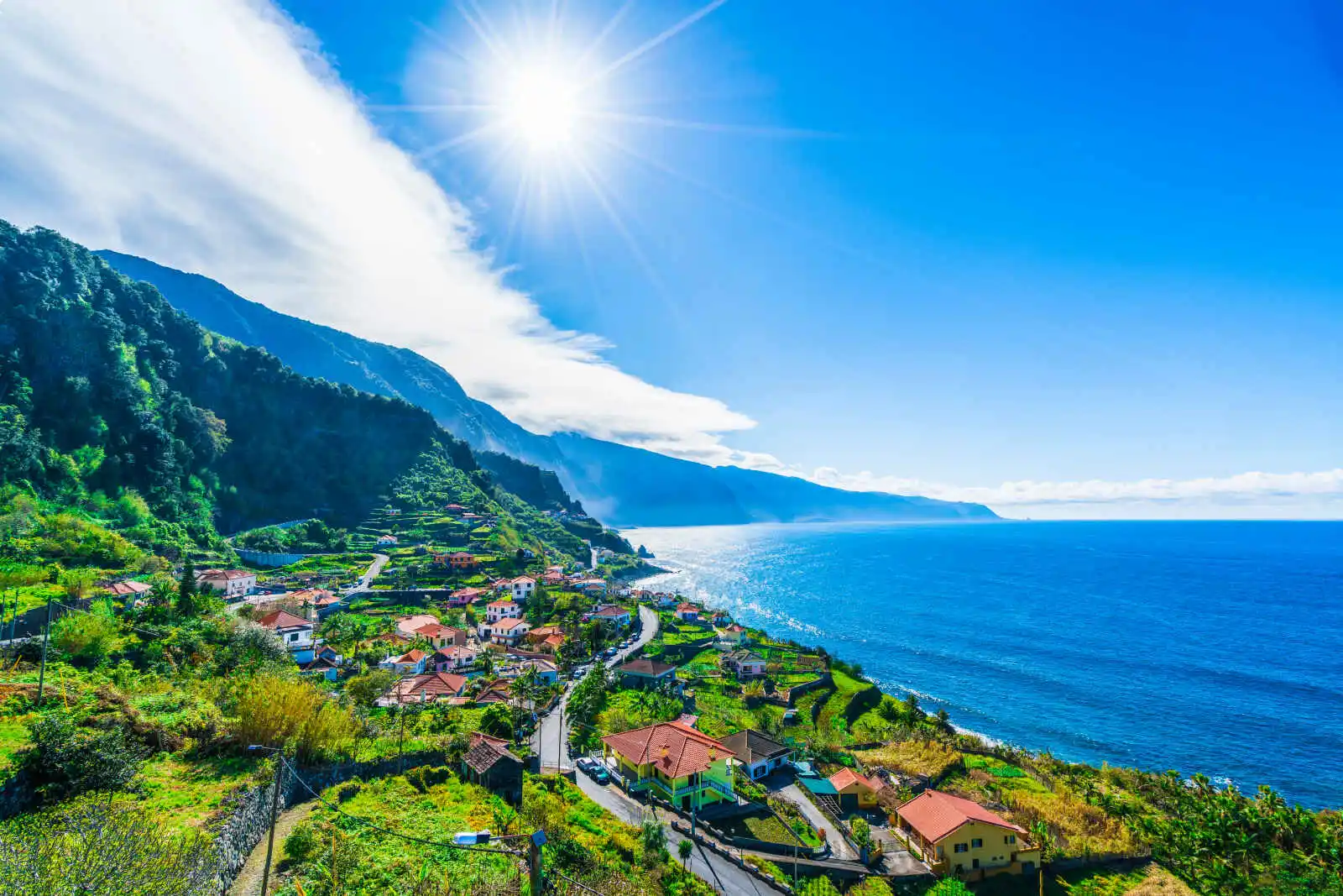 Vue sur la côte nord par l'Atlantique, Boaventura, Ponta Delgada, Açores, Portugal