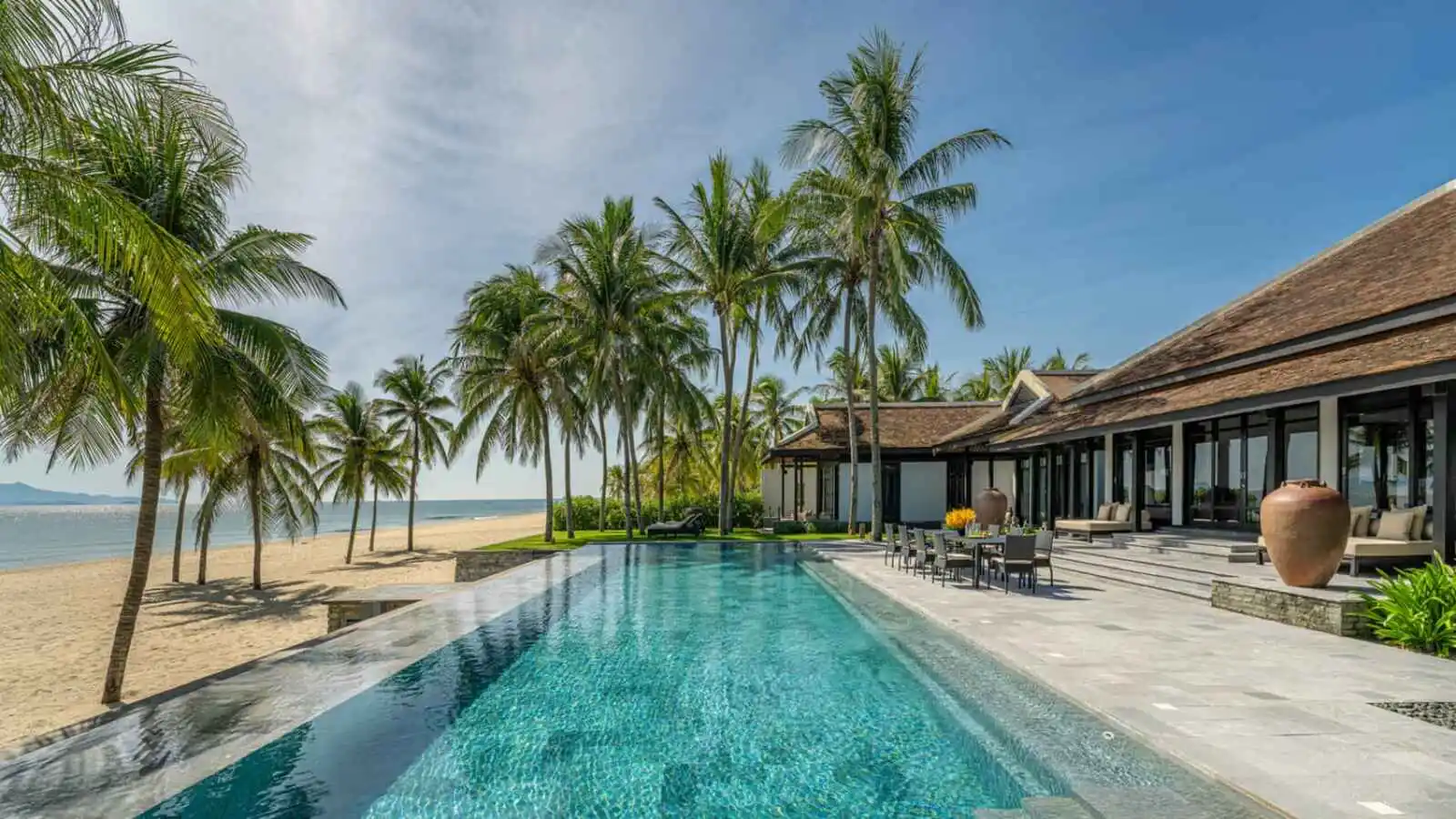 Terrasse et piscine de l'hôtel, Four Seasons The Nam Hai, Hoi An