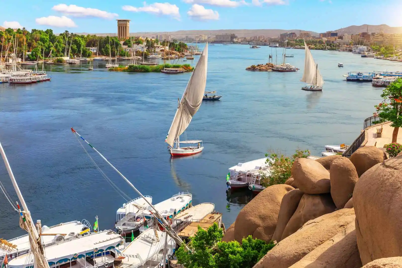 Bateaux sur le Nil, Assouan