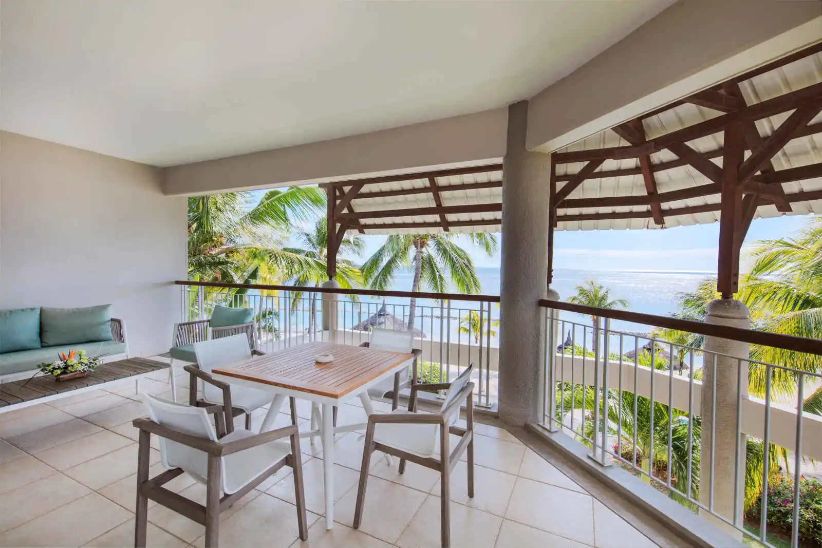 Victoria Beachcomber Resort & Spa - 4.5* - 33
