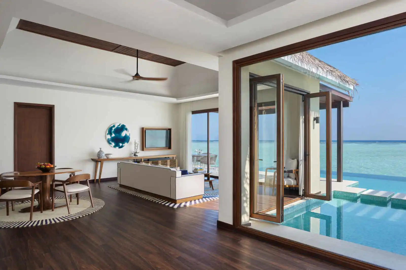 Image Pavillon sur pilotis 1 chambre avec piscine
