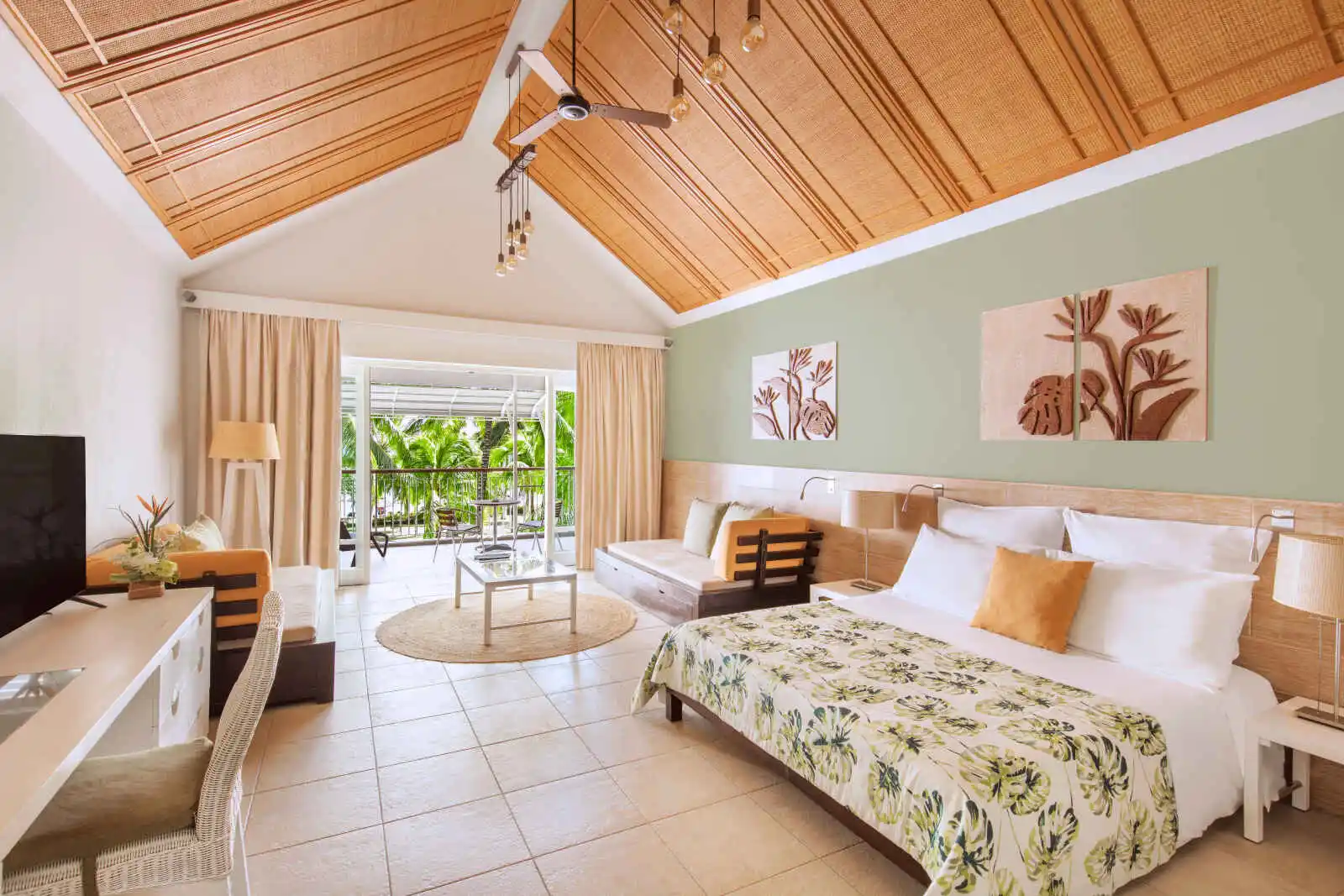Victoria Beachcomber Resort & Spa - 4.5* - 12