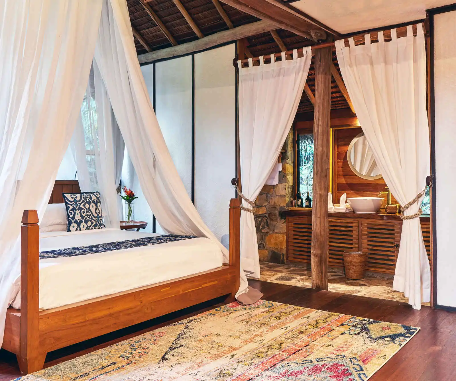 Image Lodge treehouse