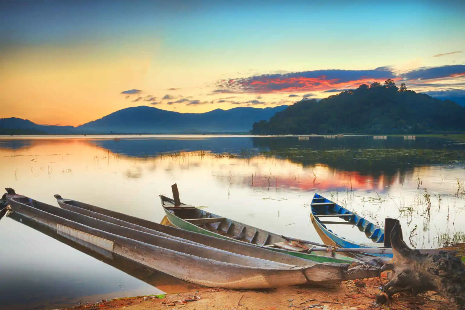 Coucher de soleil, Lac Lak, Vietnam