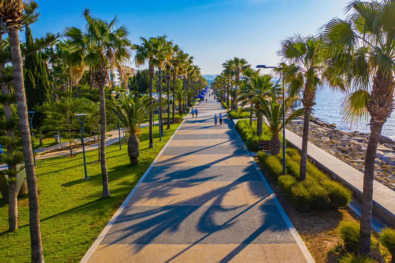 Promenade en bord de mer, Limassol, Chypre