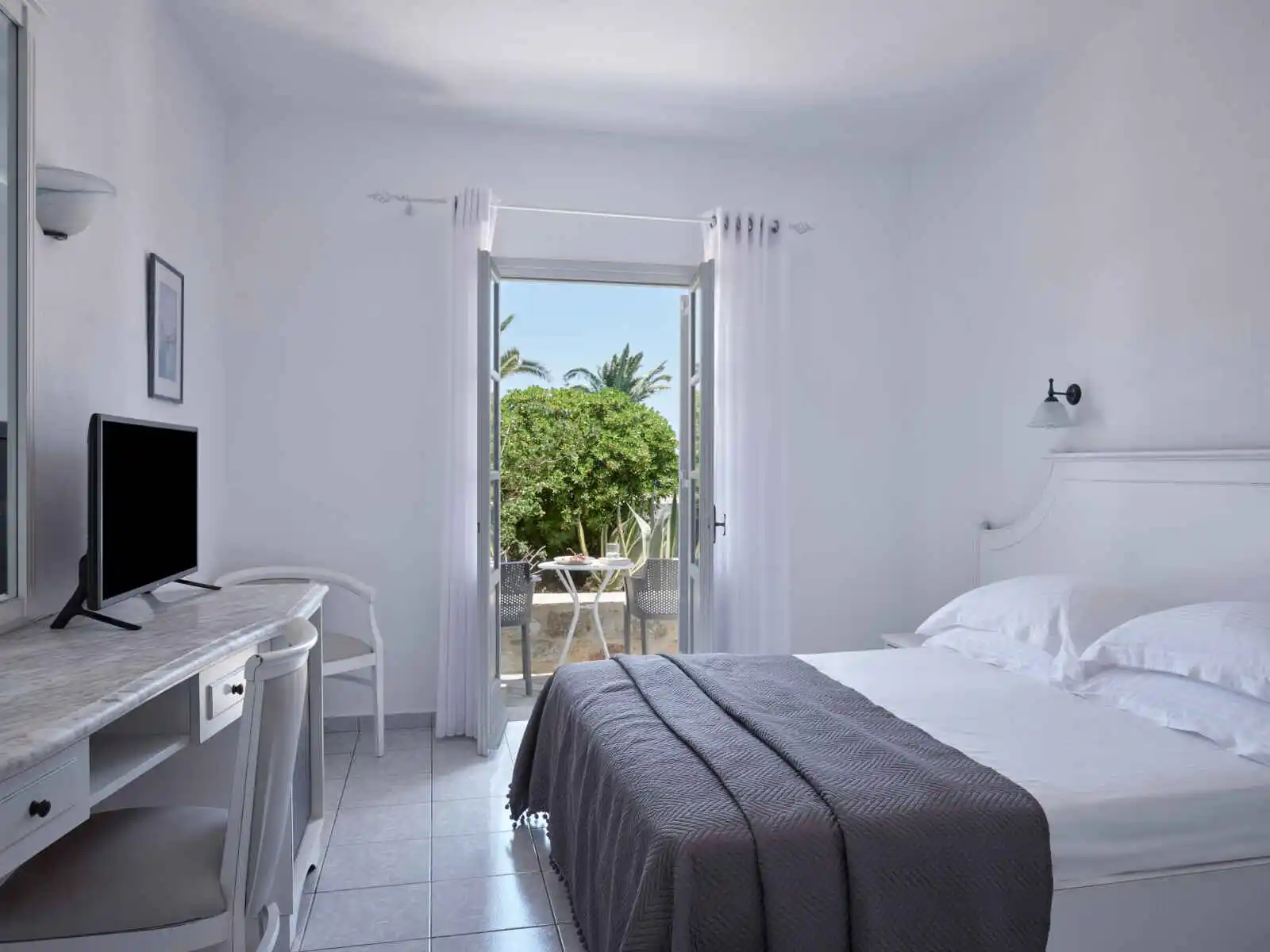 Myconian Sunrise - 4* - 7