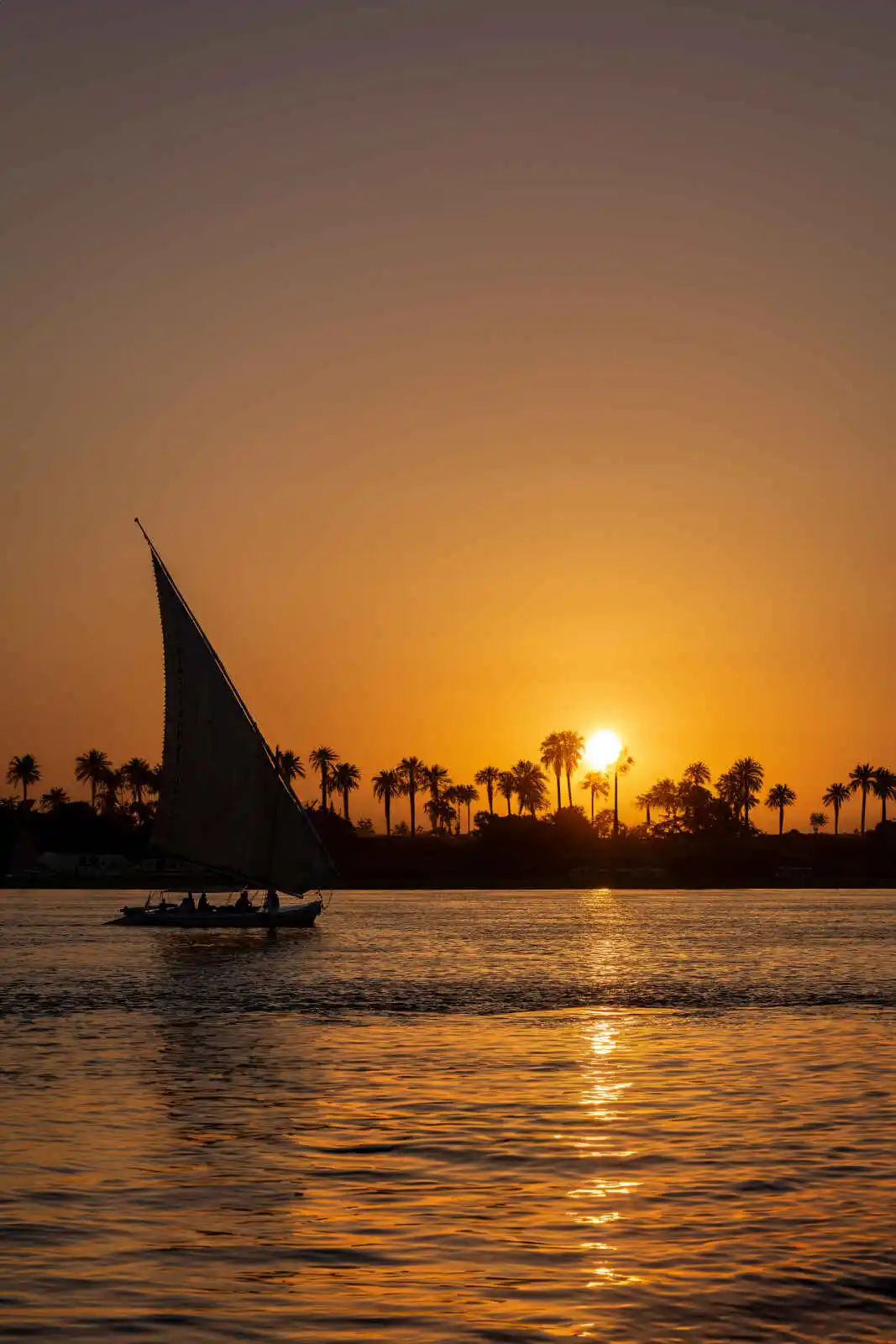 Felouque sur le Nil, Louxor, Égypte