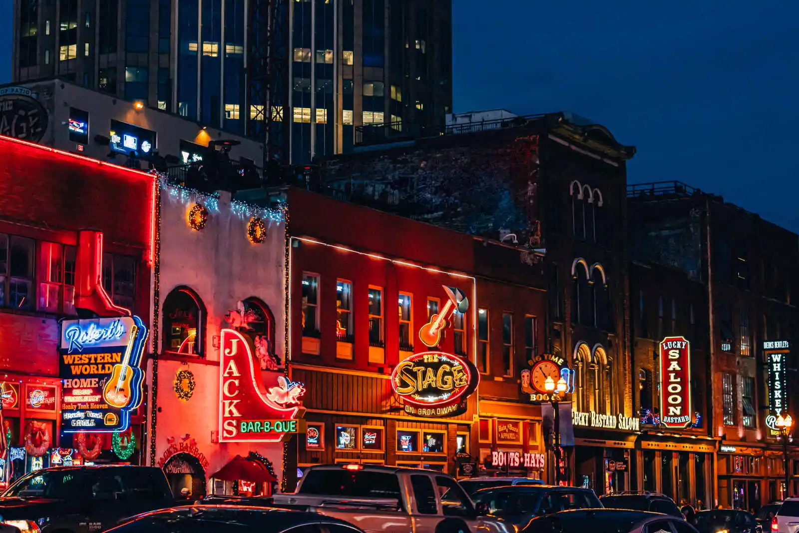 Broadway Street de nuit, Nashville, Tennessee