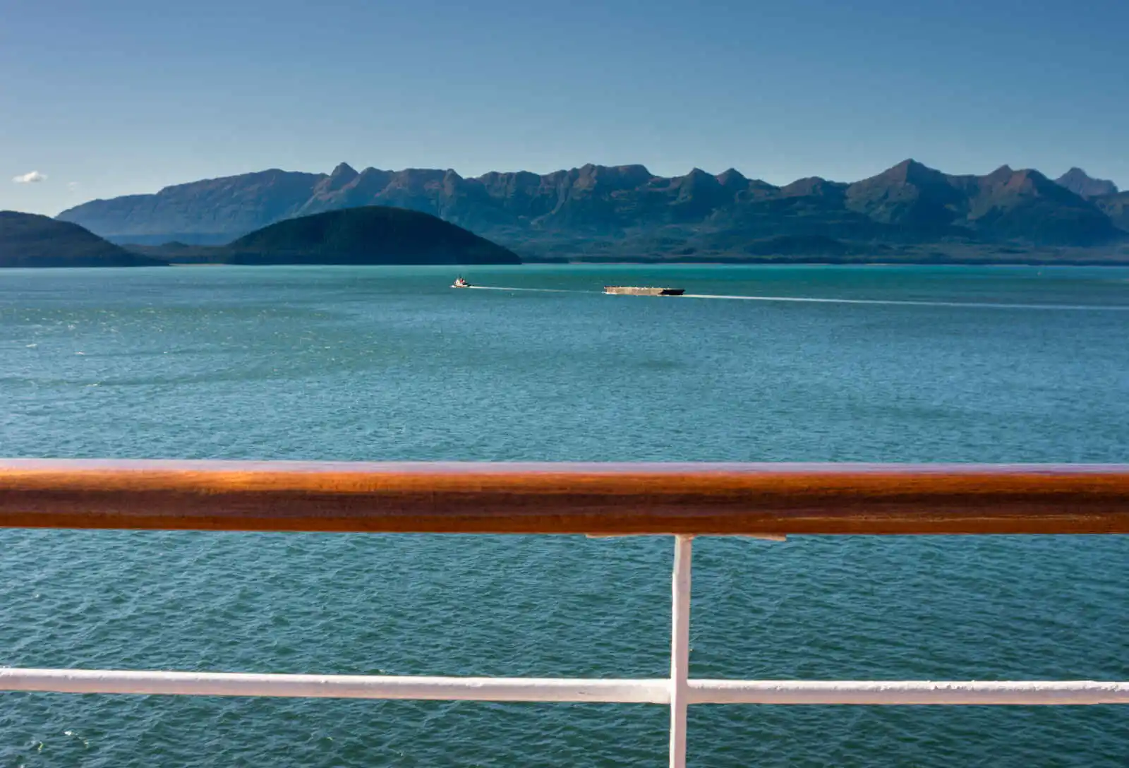 Bateau en mer près de Juneau, Alaska, États-Unis