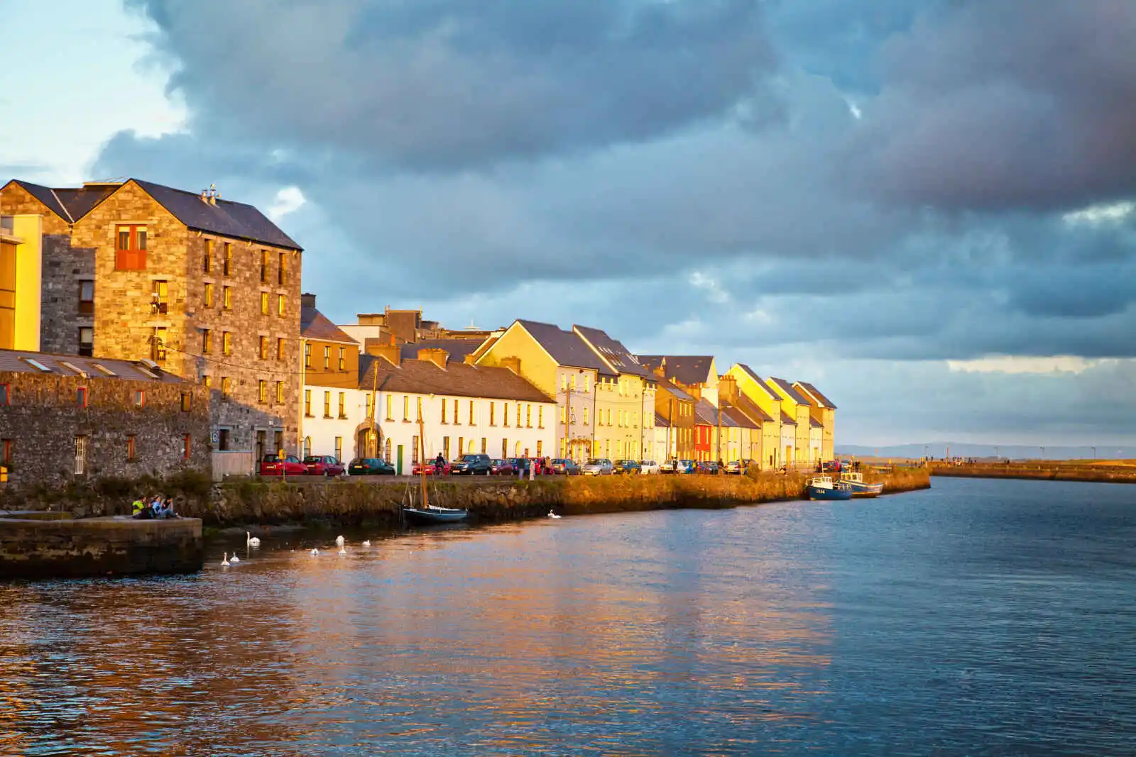Coucher de soleil sur Galway, Irlande
