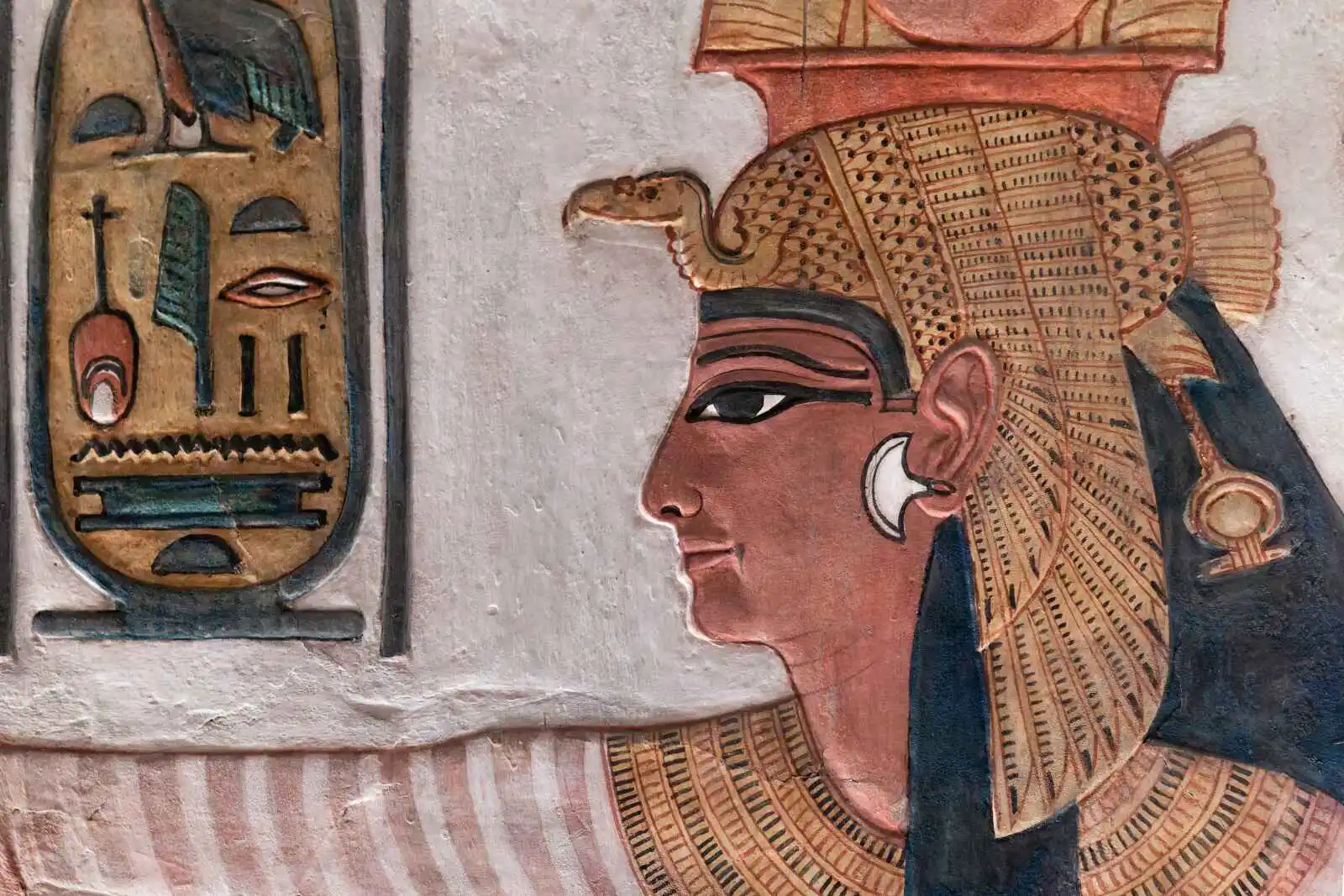 Bas-relief représentant la reine Nefertari, Vallée des Reines, Louxor, Egypte