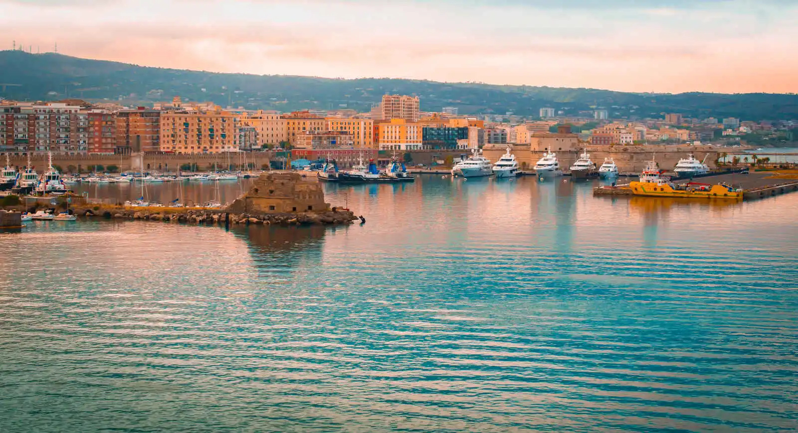 Port de Civitavecchia, Rome, Italie