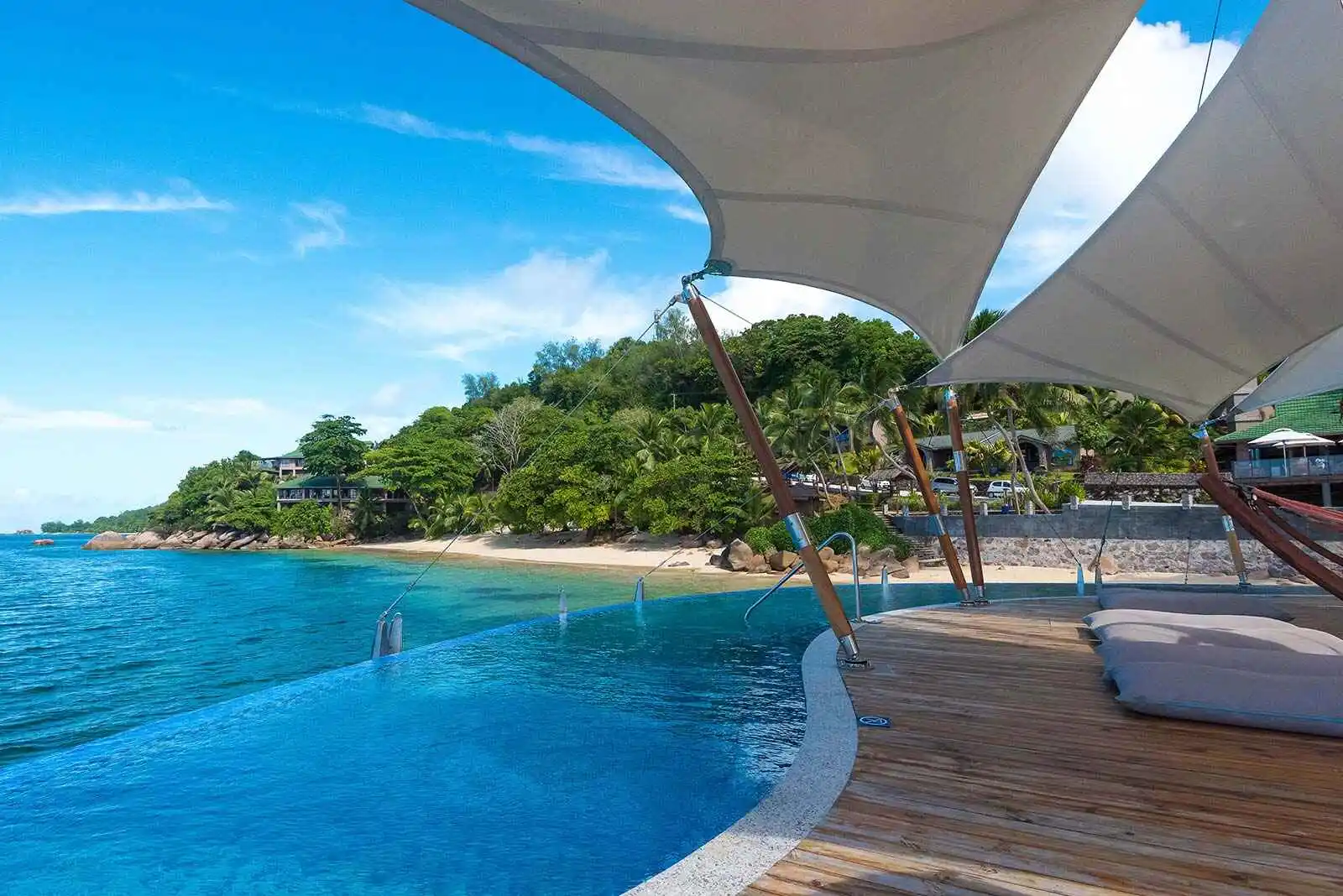 Coco de Mer & Black Parrot Suites - 4* - 22