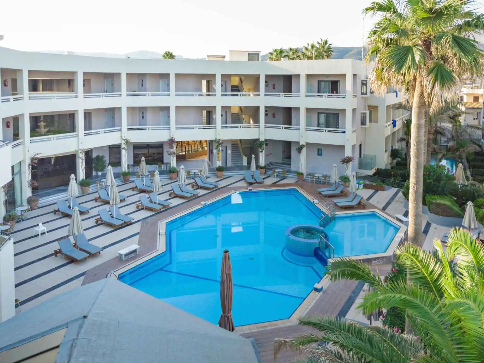 Pearl Beach - 4* - 16