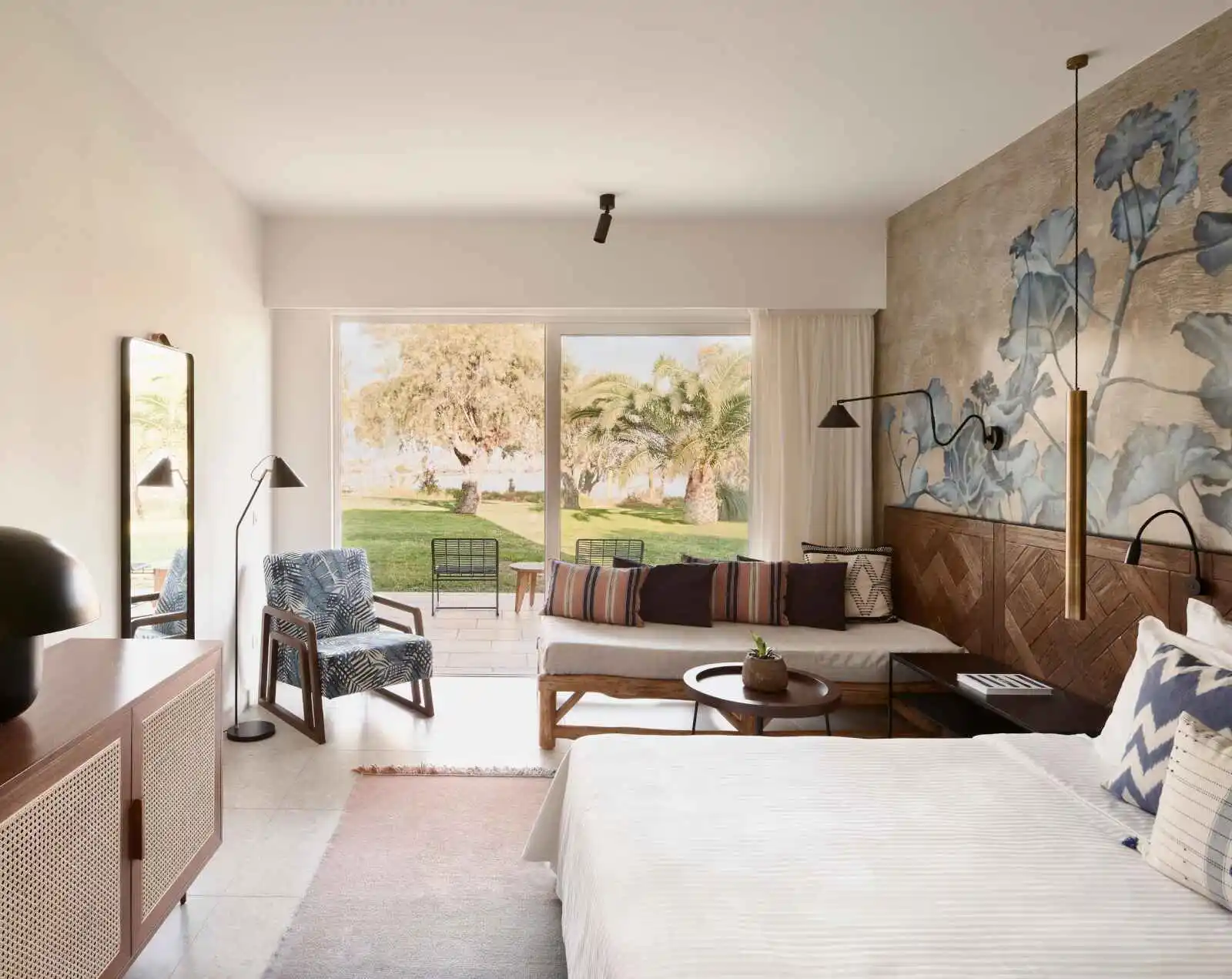 Image Bungalow beach front