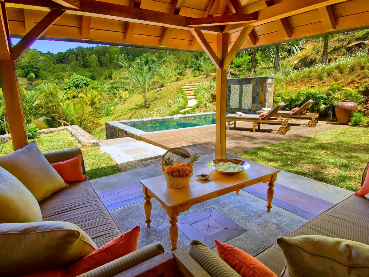 Image Suite jardin avec piscine