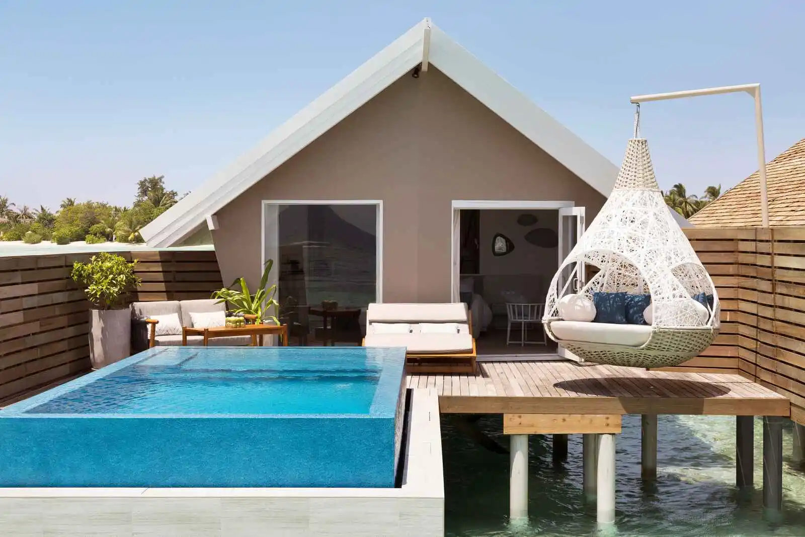 Image Villa sur pilotis romantique avec piscine