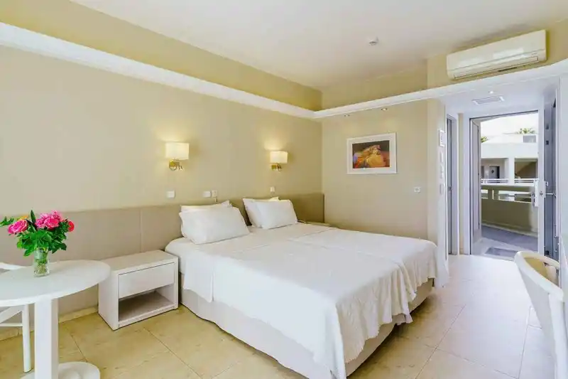 Pearl Beach - 4* - 9