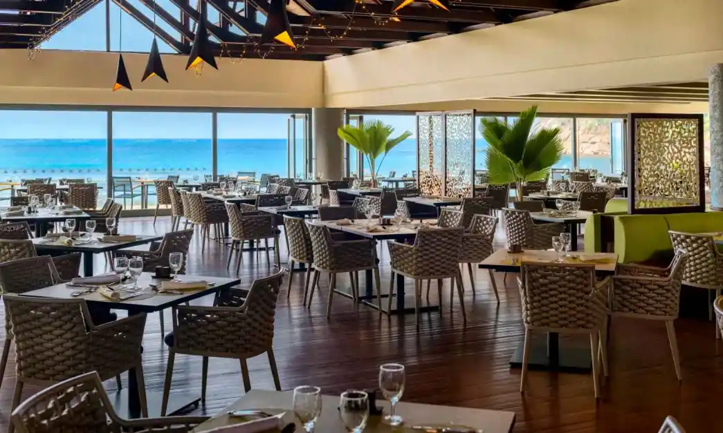 Avani+ Barbarons Seychelles - 4* - 12