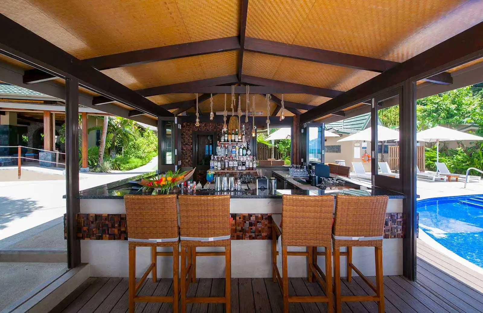 Coco de Mer & Black Parrot Suites - 4* - 17