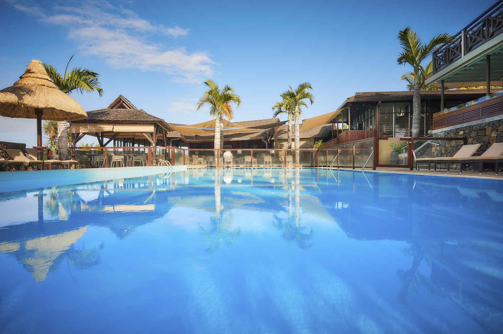 Iloha Seaview Hotel - 3*