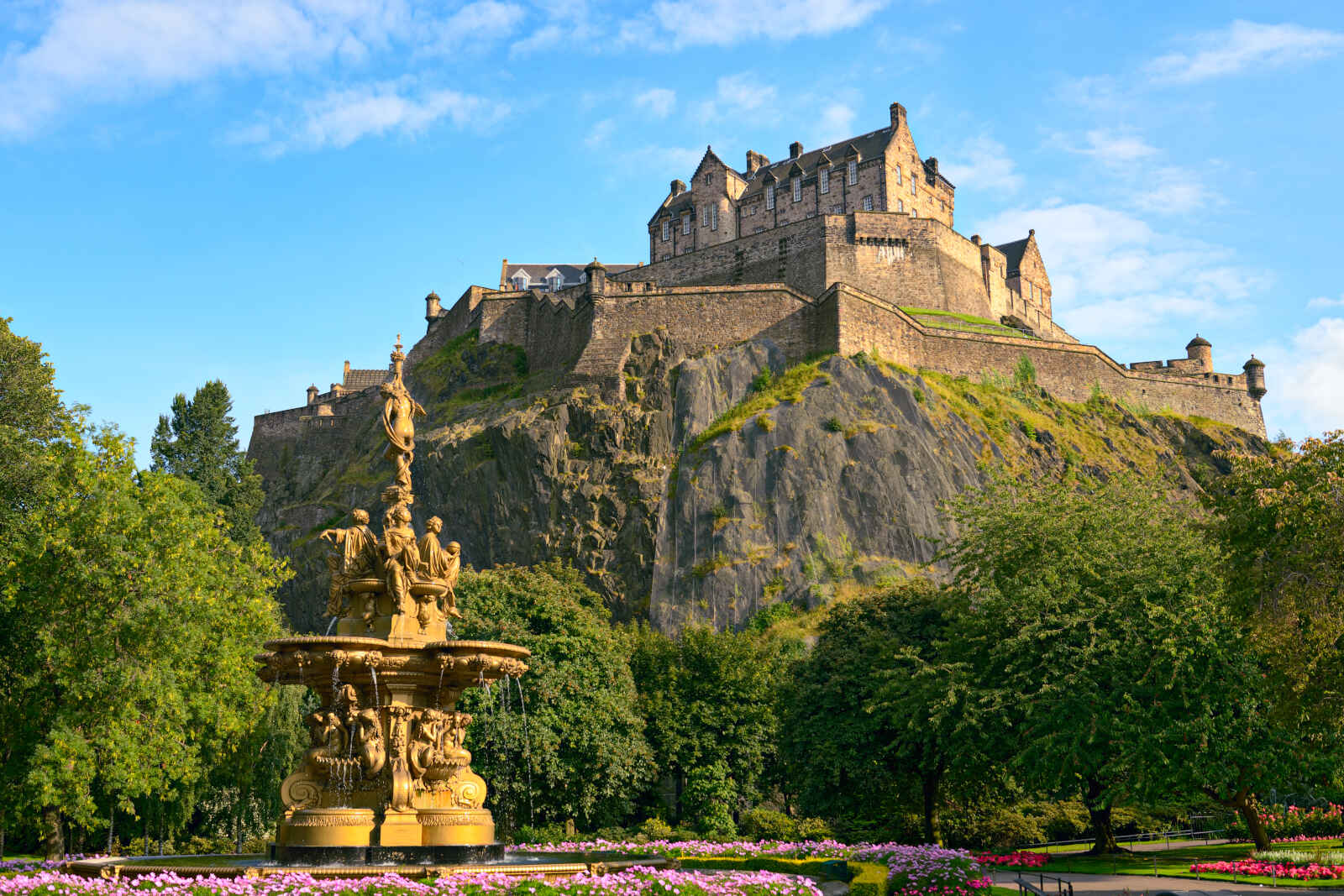 Fontaine Ross, Jardins de Princes Street Gardens, Château d'Édimbourg, West Princes Street, Édimbourg, Écosse, Royaume-Uni