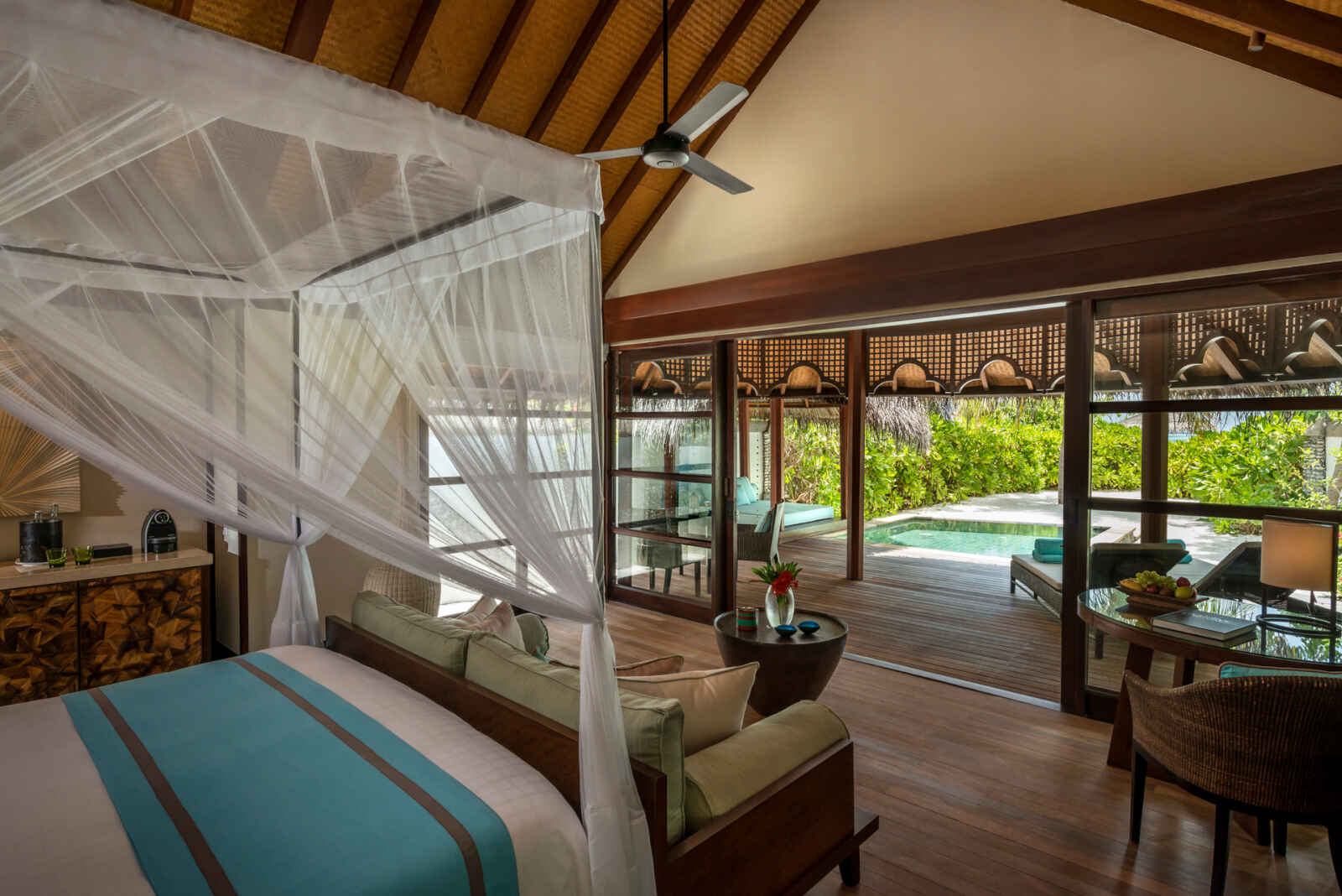 Maldives - Hotel Four Seasons Kuda Huraa 5*