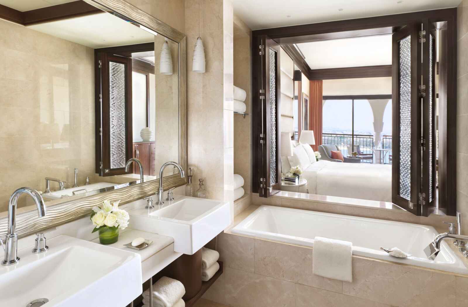 Emirats Arabes Unis - Abu Dhabi - Hôtel The Ritz Carlton Abu Dhabi, Grand Canal 5*