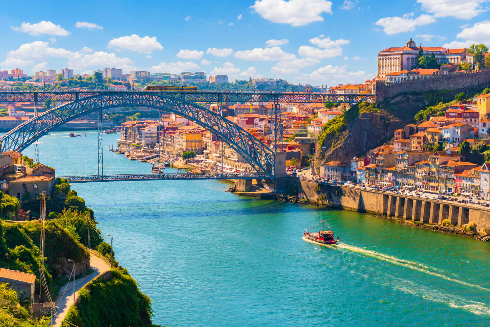 Vue sur le Pont Dom Luis (fleuve Douro), Porto (vieille ville), Nord, Portugal