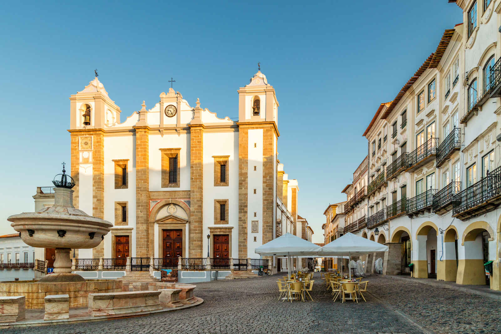 Eglise Antao, Evora, Portugal