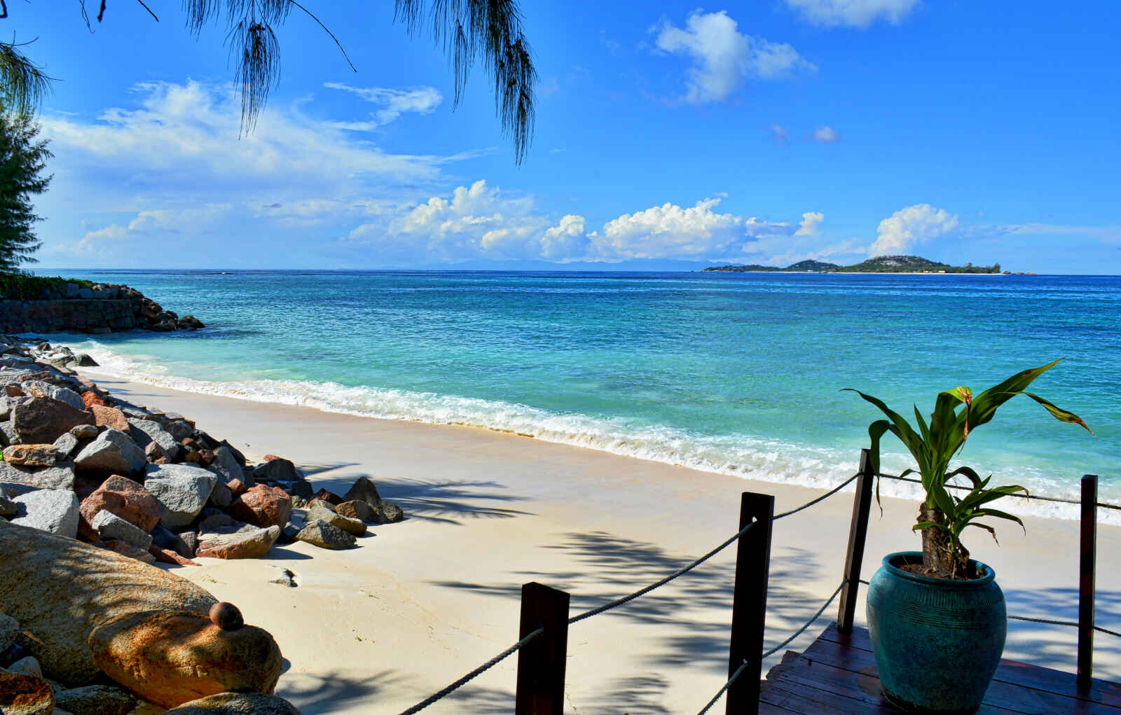Seychelles - Castello Beach Hotel 4*